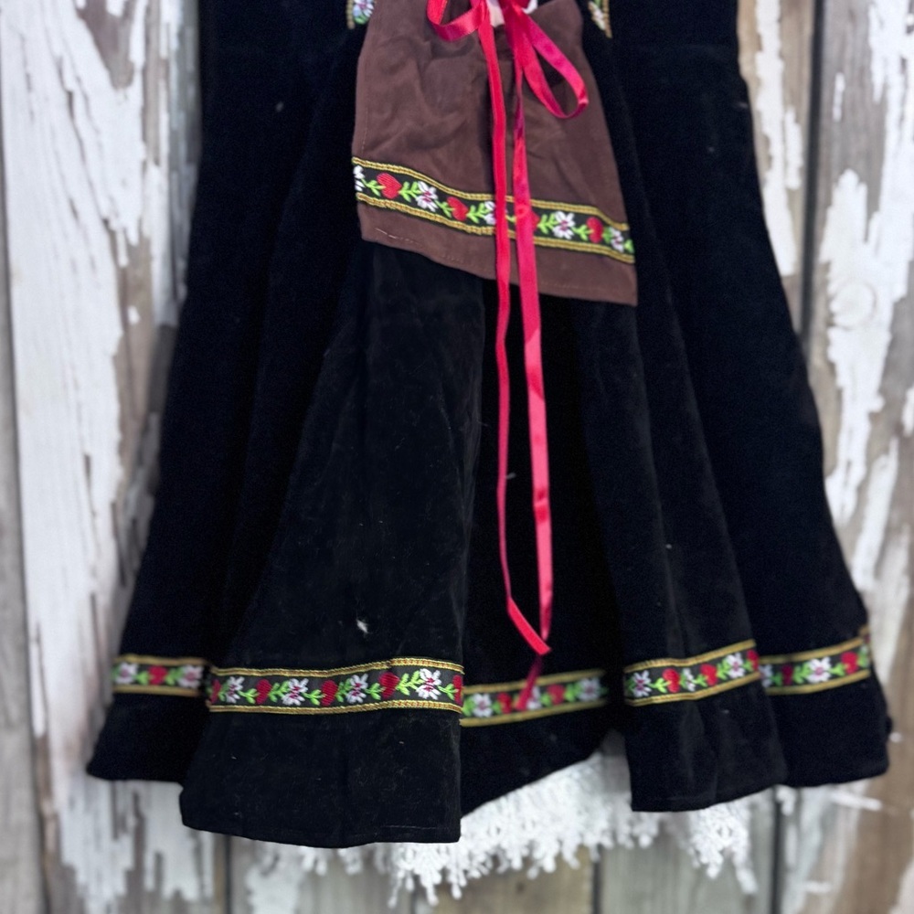 German Traditional Bavarian Outfit Costume Dress for Oktoberfest Size XL NWOT - Picture 7 of 11